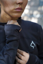 لباس نیم زیپ پلار ترینینگ زنانه - تصویر 2