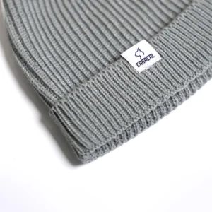 کلاه بافتنی کوتاه